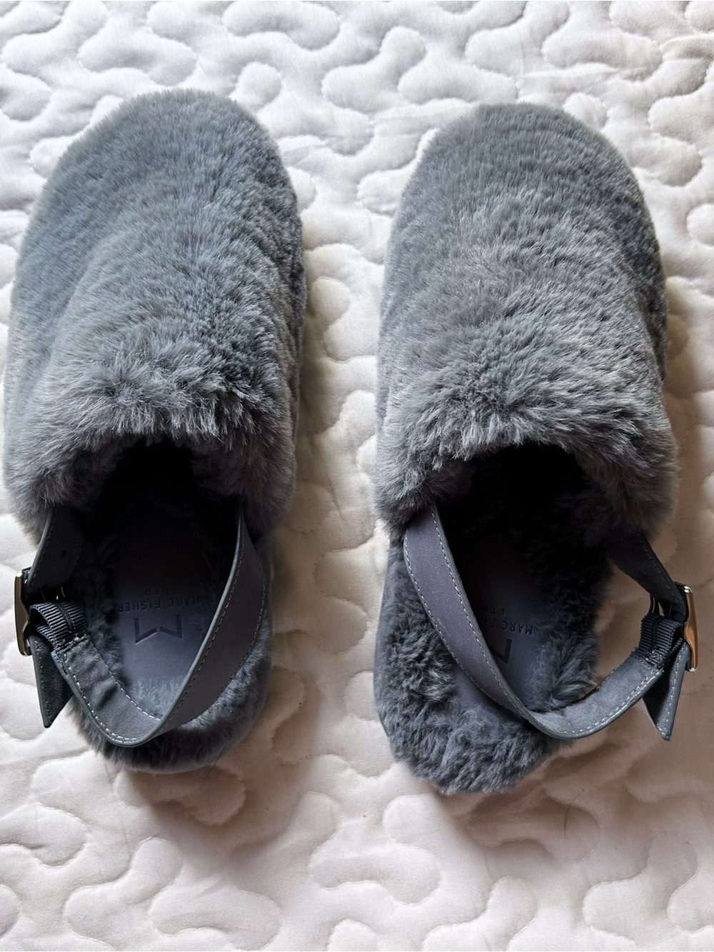 New Marc Fisher Faux Fur Zister Clog Slippers Women's 6 Gray